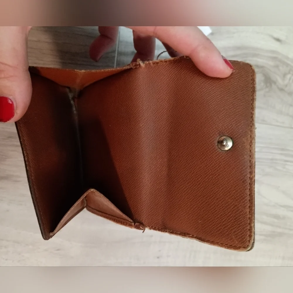 Authentic Louis Vuitton Monogram Portefeiulle Elise Trifold Wallet